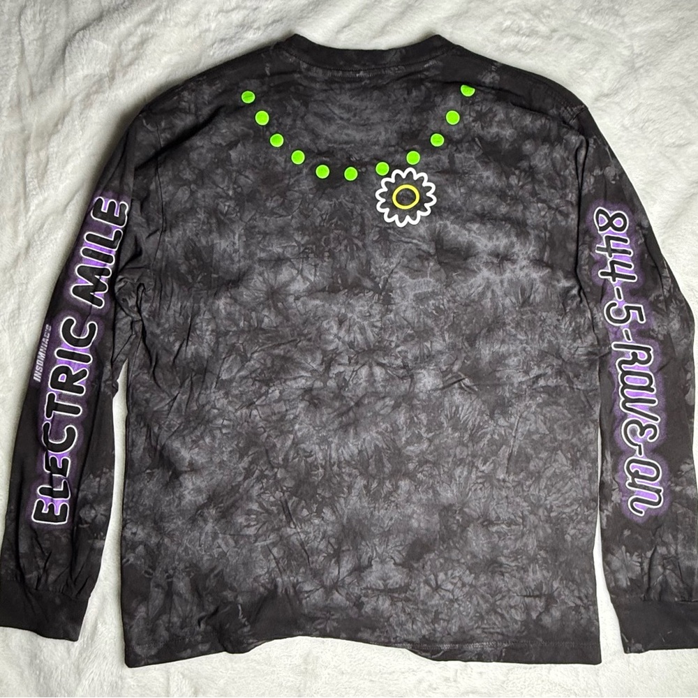 Insomniac ELECTRIC MILE EDC
Festival Long Sleeve Bleached Shirt - Picture 3 of 9